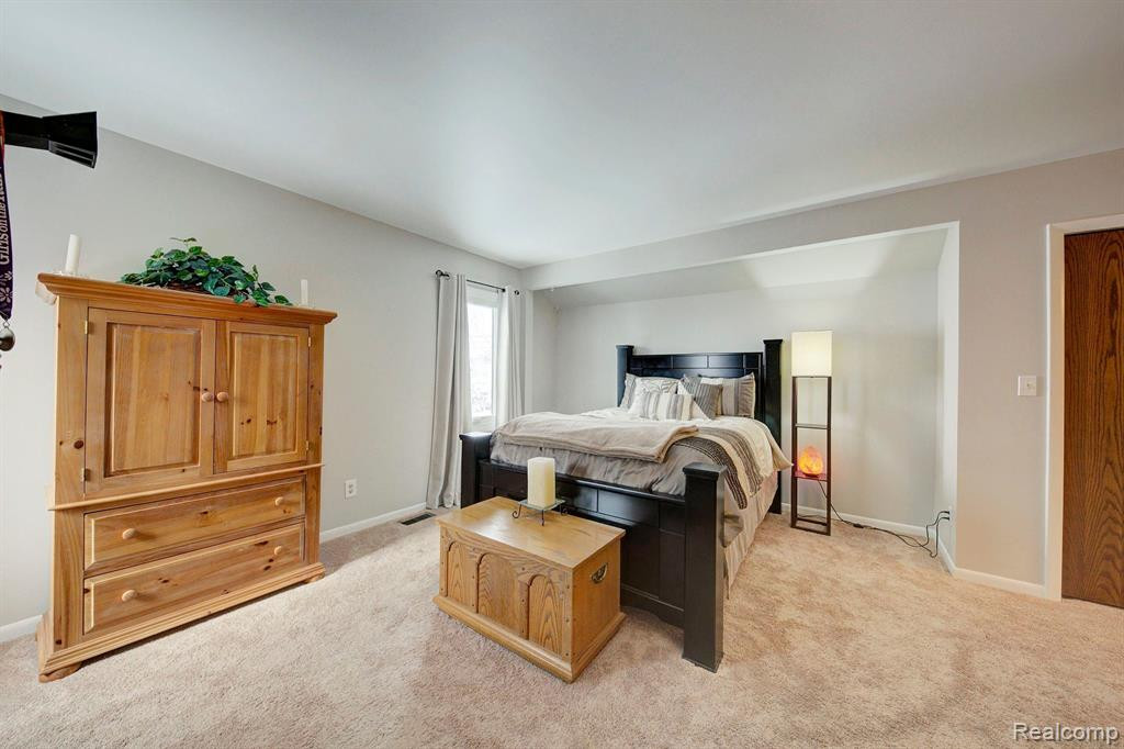 567 PARK Place, Saline, MI 48176 — Photo 17