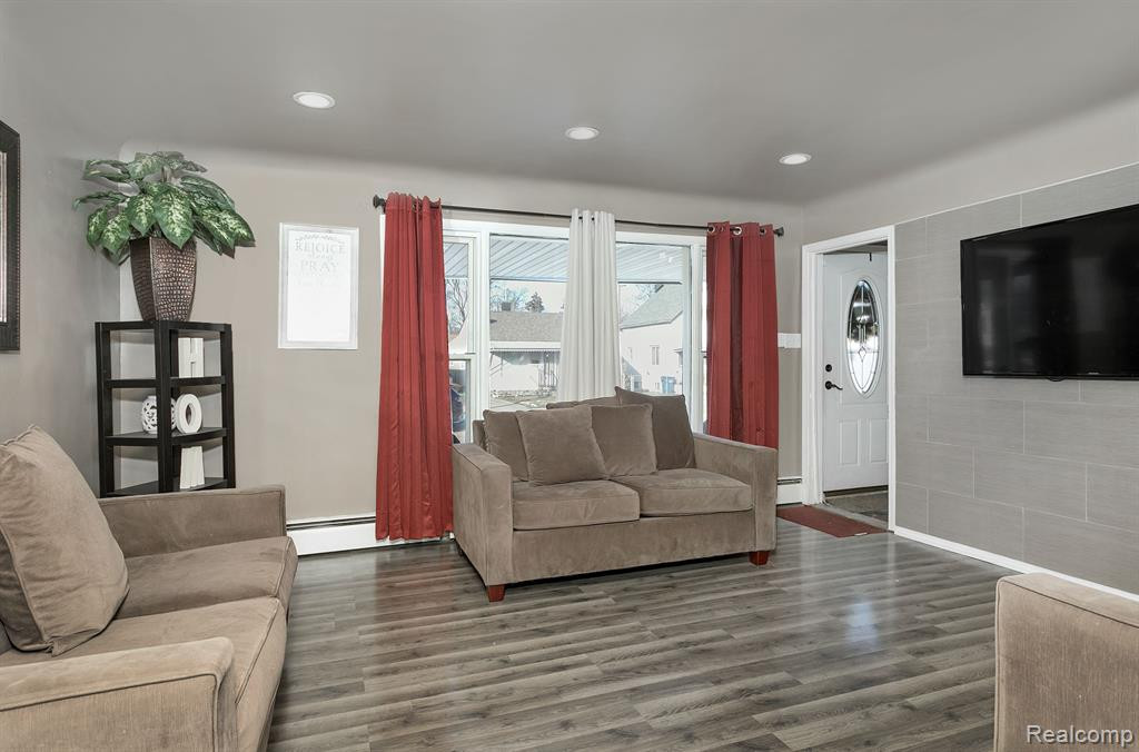 8108 FORD Avenue, Warren, MI 48089 — Photo 3