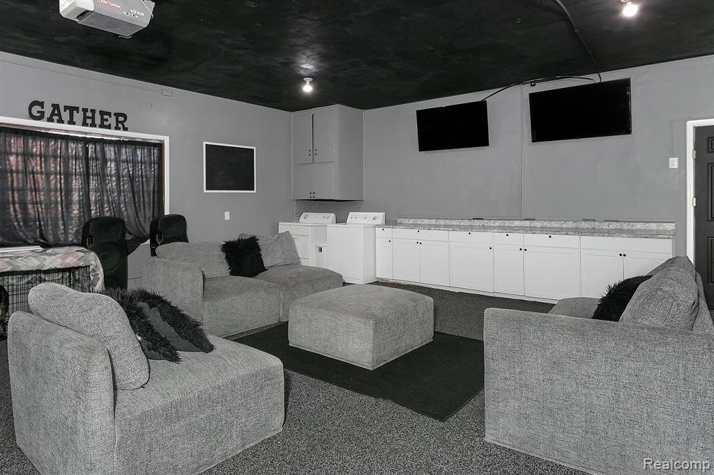 8108 FORD Avenue, Warren, MI 48089 — Photo 7