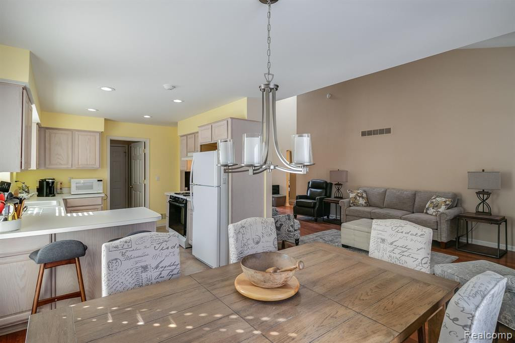 7519 Green Meadow Lane, Canton, MI 48187 — Photo 7