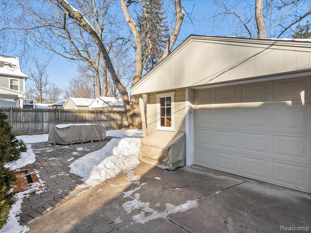 551 Bird Avenue, Birmingham, MI 48009 — Photo 33
