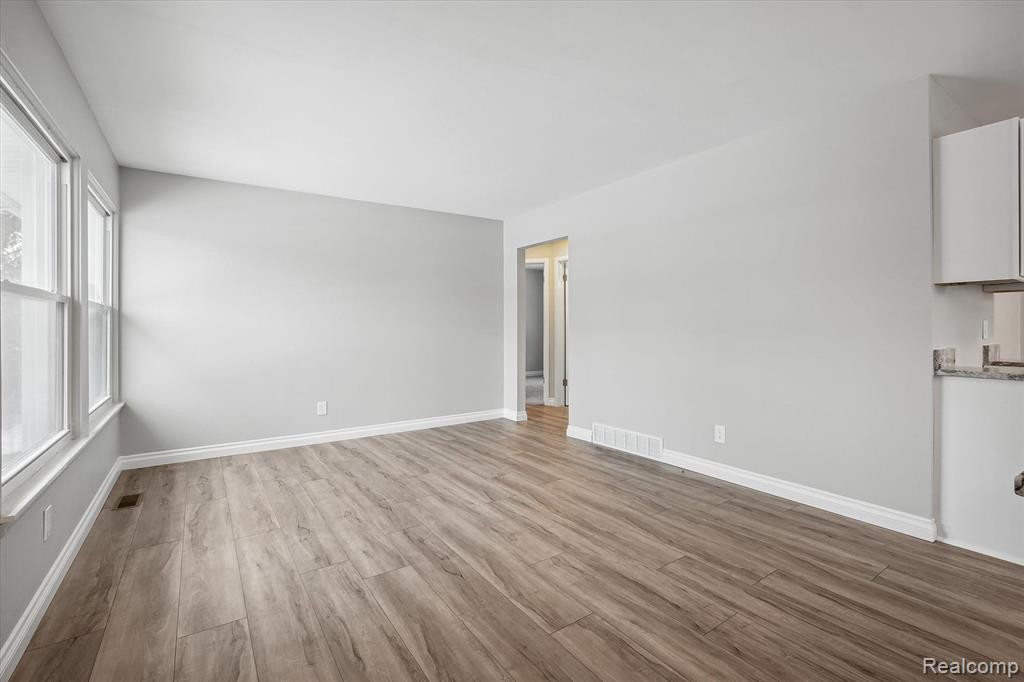 2867 MARSHALL Street, Ann Arbor, MI 48108 — Photo 6