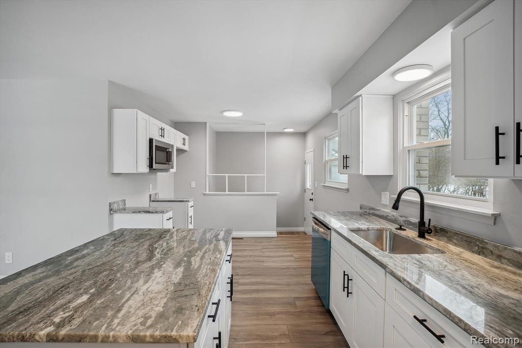 2867 MARSHALL Street, Ann Arbor, MI 48108 — Photo 9