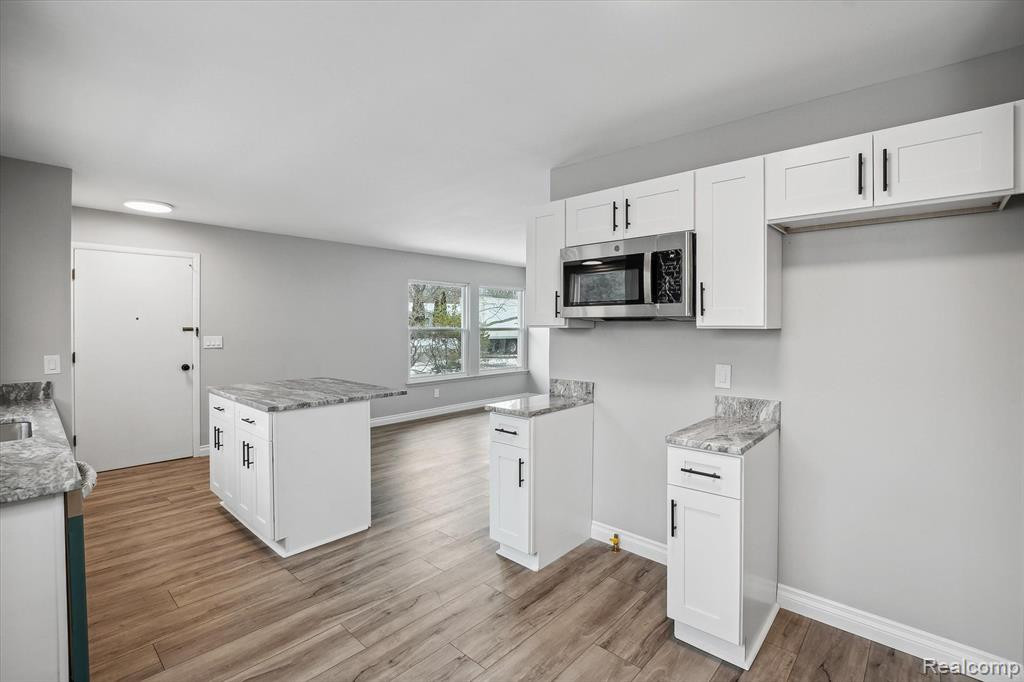 2867 MARSHALL Street, Ann Arbor, MI 48108 — Photo 10