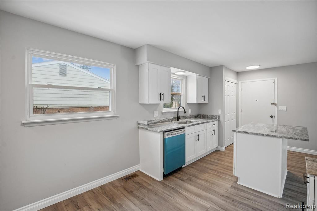 2867 MARSHALL Street, Ann Arbor, MI 48108 — Photo 11
