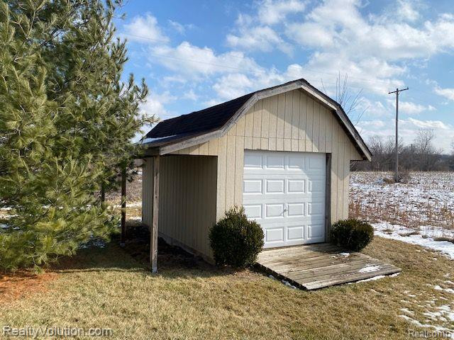 4203 S MILL Road, Dryden, MI 48428 — Photo 2