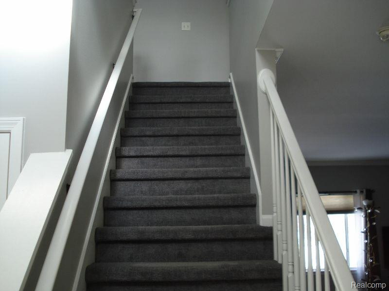 415 EVALINE Drive, Troy, MI 48085 — Photo 5