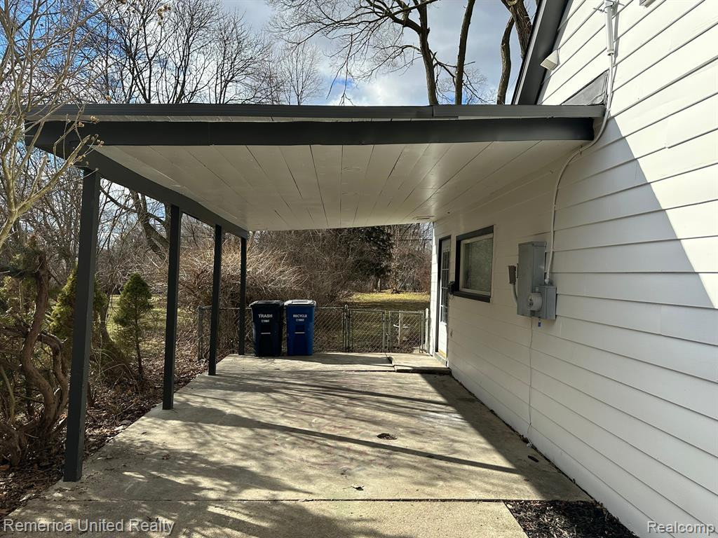 3450 LA SALLE Drive, Ann Arbor, MI 48108 — Photo 2