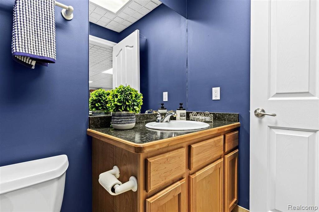 10197 CLARKSHIRE Court, South Lyon, MI 48178 — Photo 26