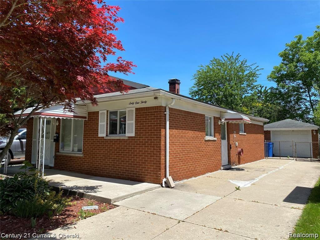 6130 WHITEFIELD Street, Dearborn Heights, MI 48127 — Photo 2