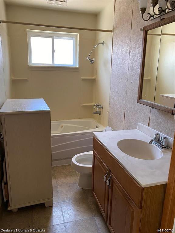 6130 WHITEFIELD Street, Dearborn Heights, MI 48127 — Photo 8