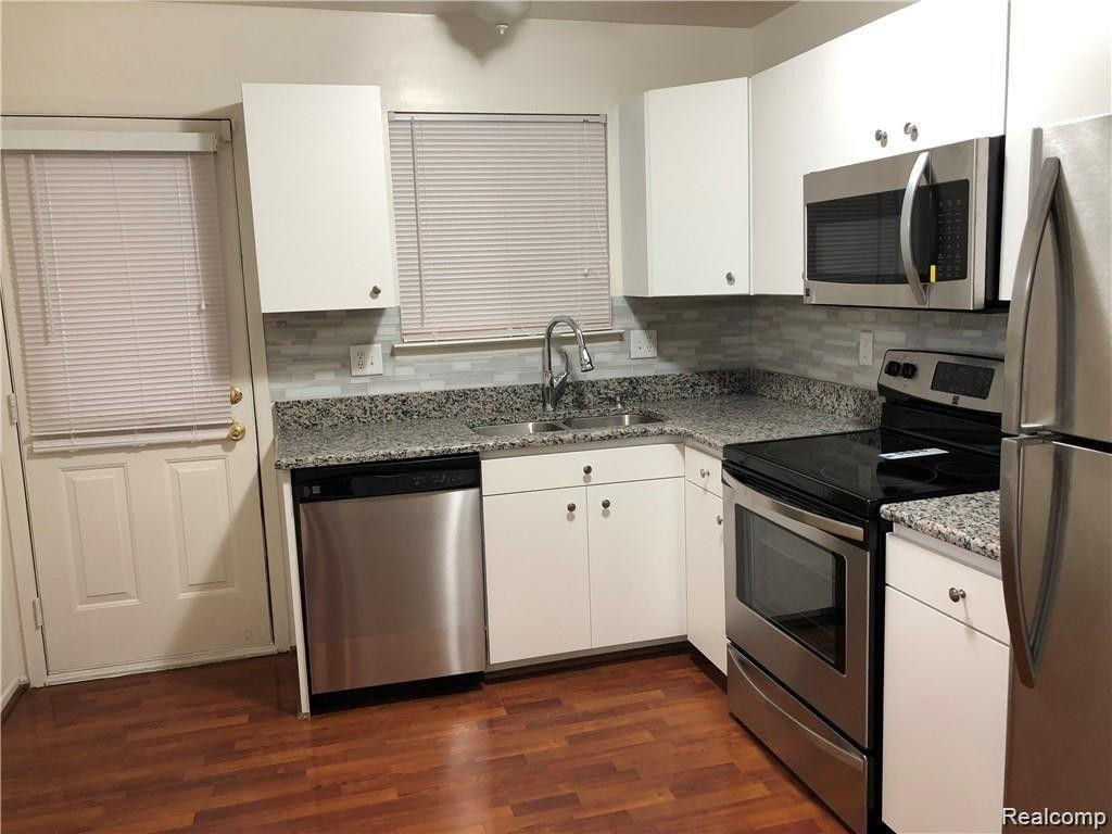 22349 ATLANTIC POINTE, Farmington Hills, MI 48336 — Photo 9