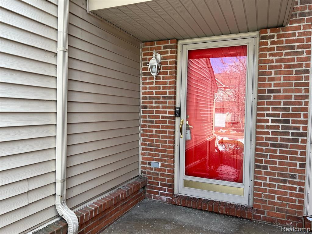 17437 GATEWAY Circle, Southfield, MI 48075 — Photo 2