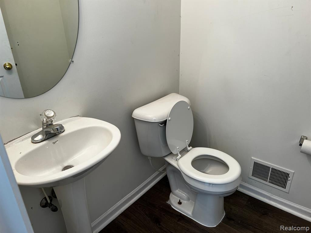 17437 GATEWAY Circle, Southfield, MI 48075 — Photo 14