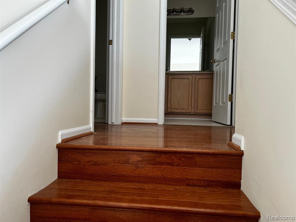 17437 GATEWAY Circle, Southfield, MI 48075 — Photo 16
