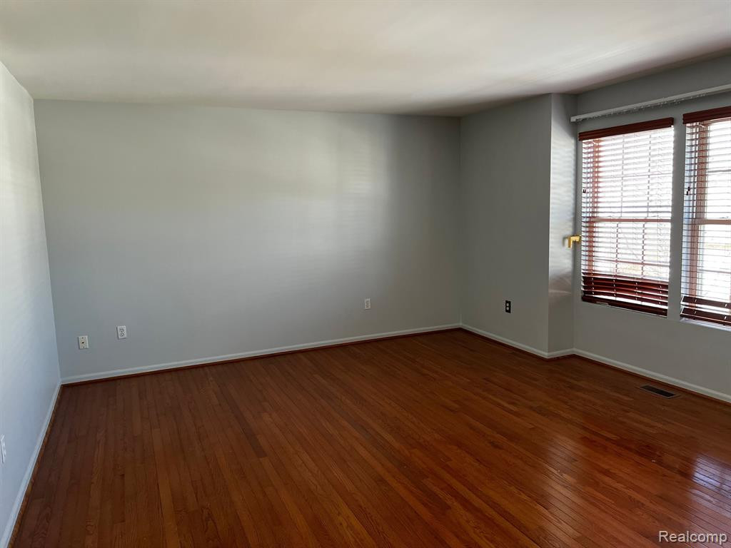 17437 GATEWAY Circle, Southfield, MI 48075 — Photo 28