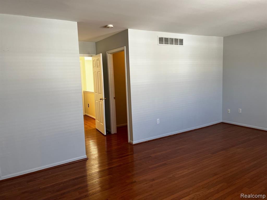 17437 GATEWAY Circle, Southfield, MI 48075 — Photo 30