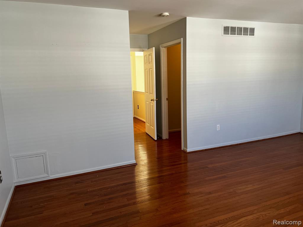 17437 GATEWAY Circle, Southfield, MI 48075 — Photo 31