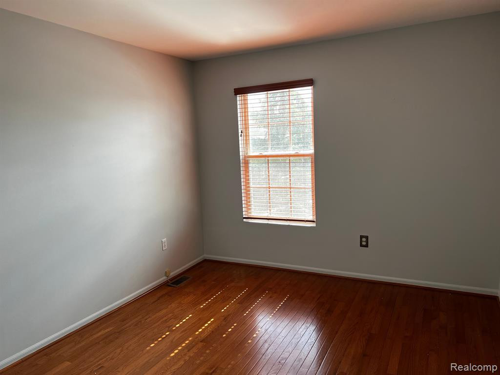 17437 GATEWAY Circle, Southfield, MI 48075 — Photo 40