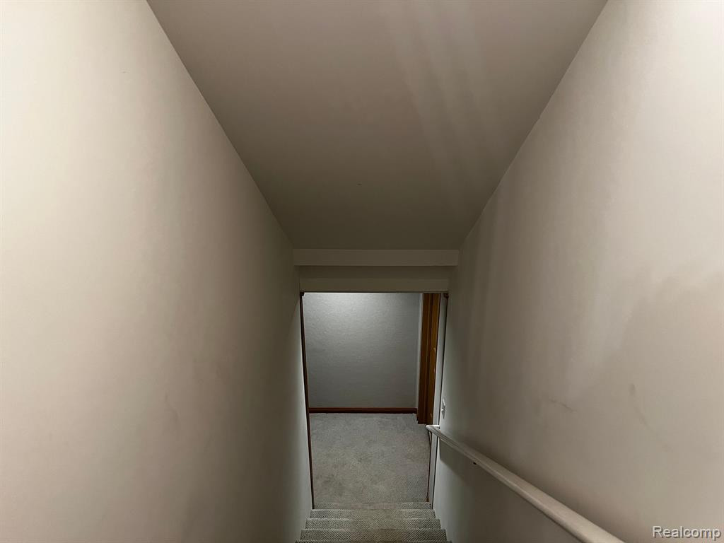 17437 GATEWAY Circle, Southfield, MI 48075 — Photo 45