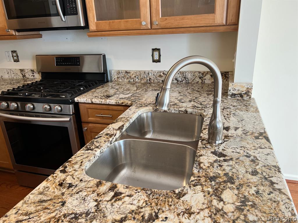 17437 GATEWAY Circle, Southfield, MI 48075 — Photo 48
