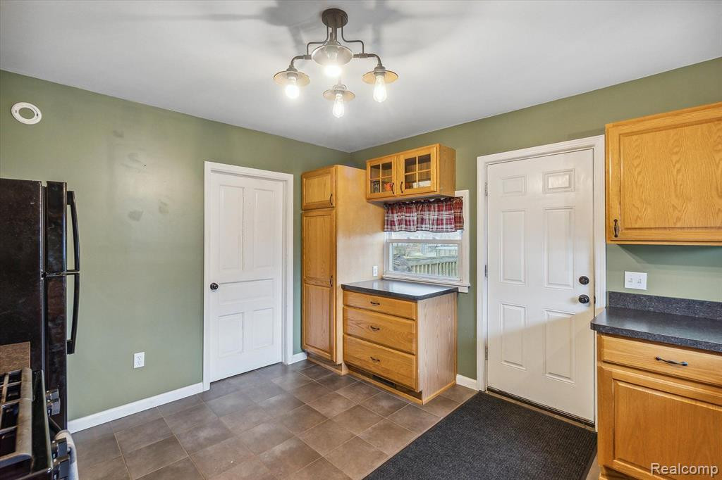 224 N MAIN Street, Webberville, MI 48892 — Photo 7