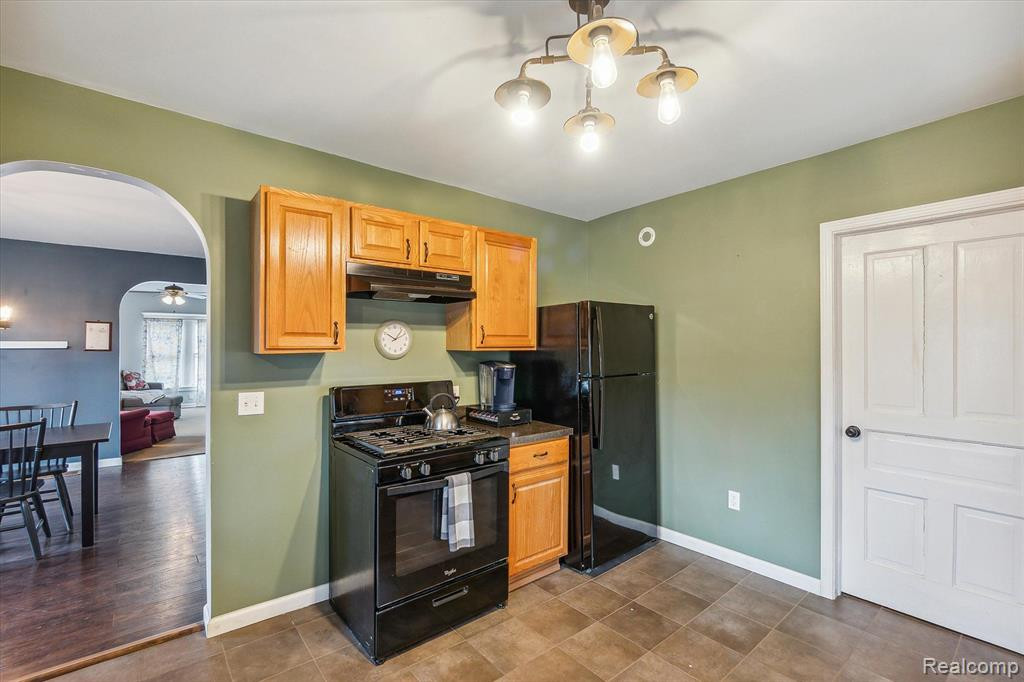 224 N MAIN Street, Webberville, MI 48892 — Photo 8