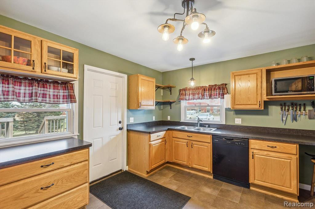 224 N MAIN Street, Webberville, MI 48892 — Photo 9