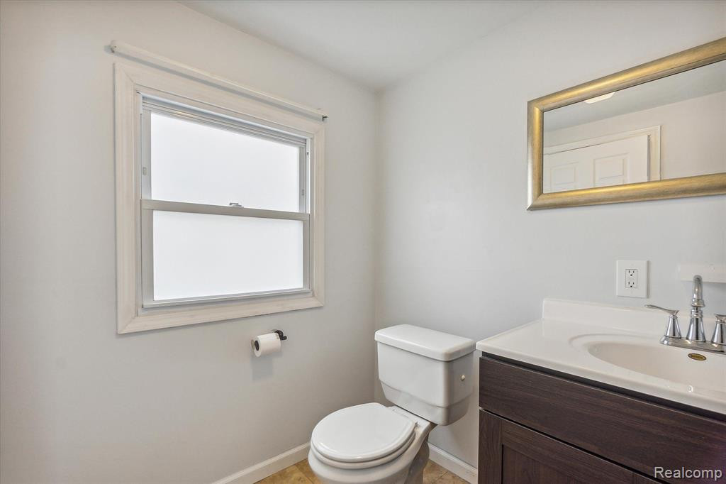 224 N MAIN Street, Webberville, MI 48892 — Photo 16