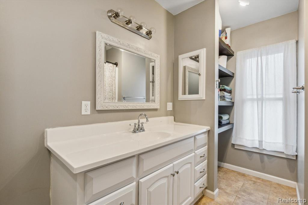 224 N MAIN Street, Webberville, MI 48892 — Photo 18