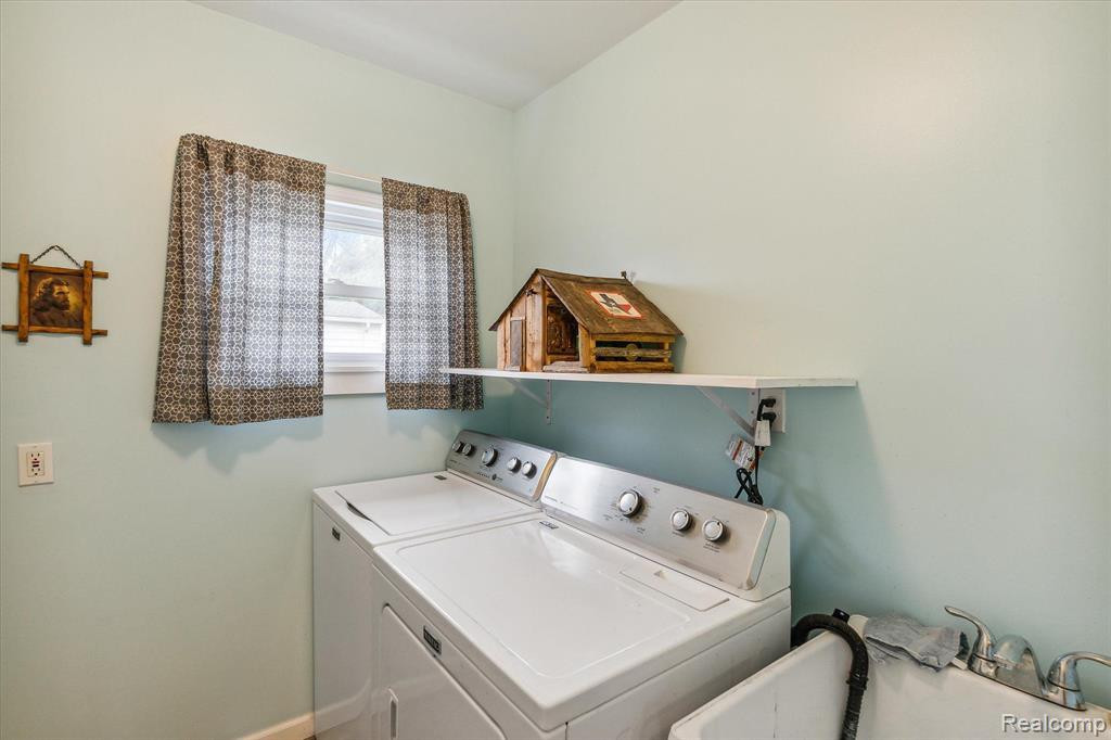 224 N MAIN Street, Webberville, MI 48892 — Photo 25