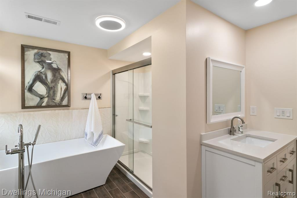 1427 WILLARD Drive, Canton, MI 48187 — Photo 6