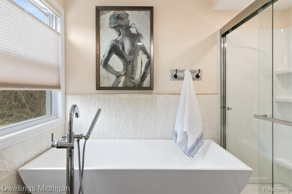 1427 WILLARD Drive, Canton, MI 48187 — Photo 8