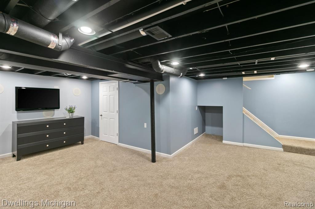1427 WILLARD Drive, Canton, MI 48187 — Photo 13