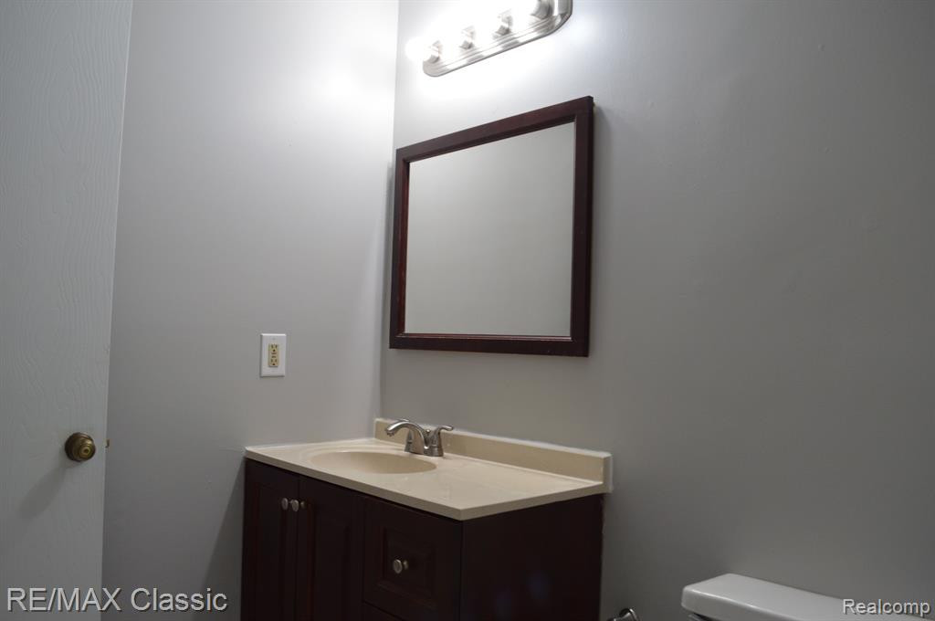 41029 SOUTHWIND Drive, Canton, MI 48188 — Photo 14
