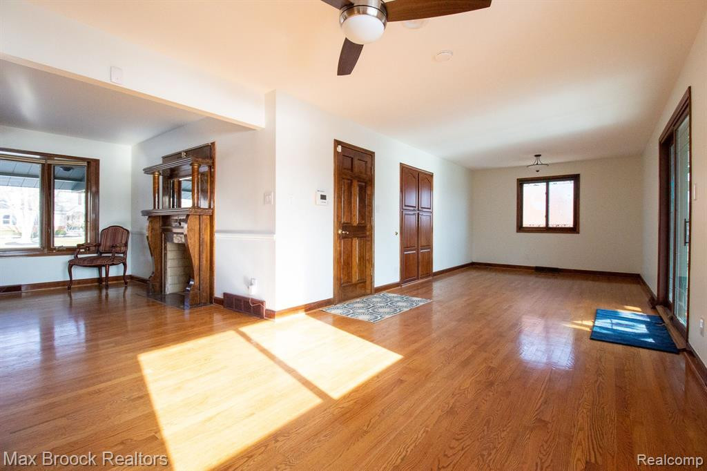 4645 Claudia Drive, Waterford, MI 48328 — Photo 7