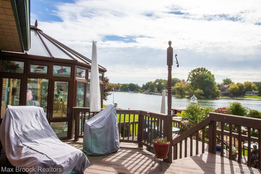 4645 Claudia Drive, Waterford, MI 48328 — Photo 32