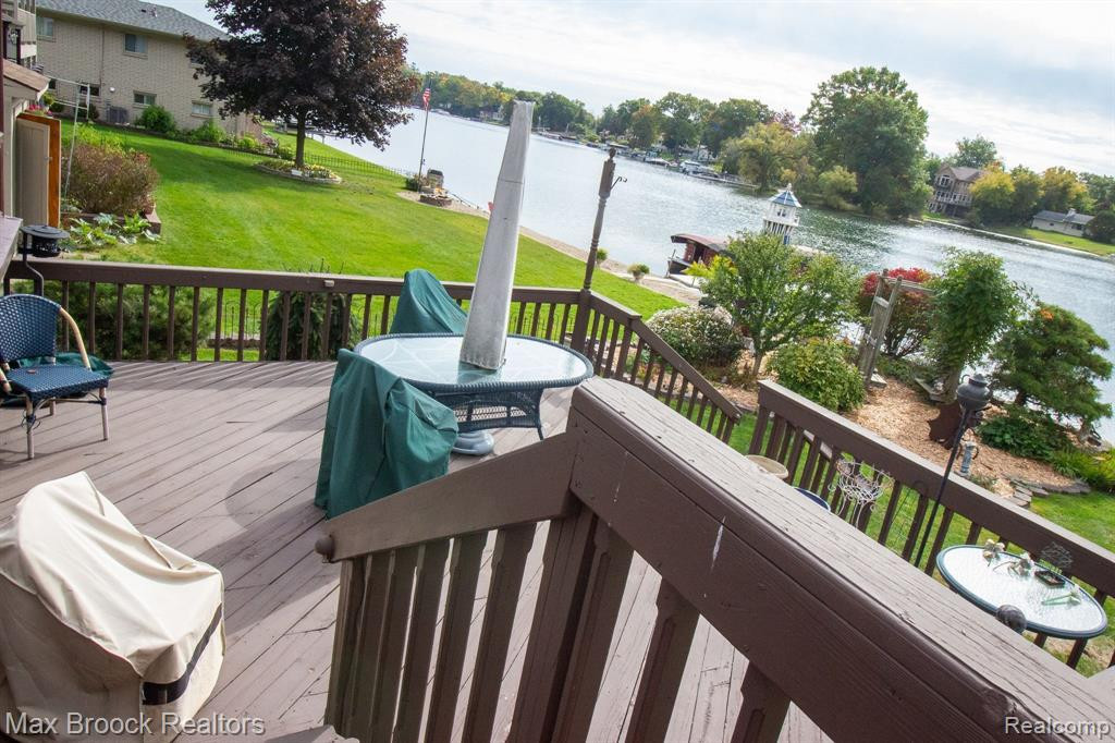 4645 Claudia Drive, Waterford, MI 48328 — Photo 34