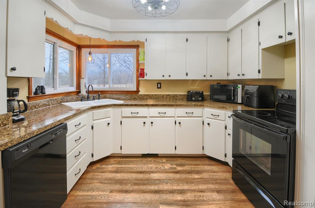 2550 DUCKER Road, North Branch, MI 48461 — Photo 6