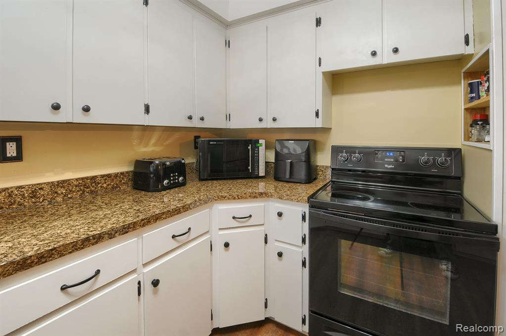 2550 DUCKER Road, North Branch, MI 48461 — Photo 8