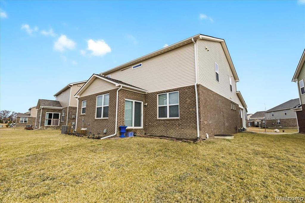 739 Reef Drive, Canton, MI 48187 — Photo 7