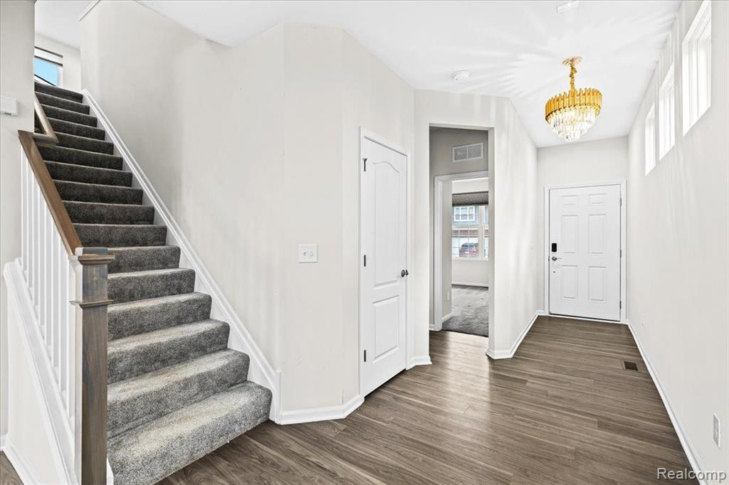 739 Reef Drive, Canton, MI 48187 — Photo 9