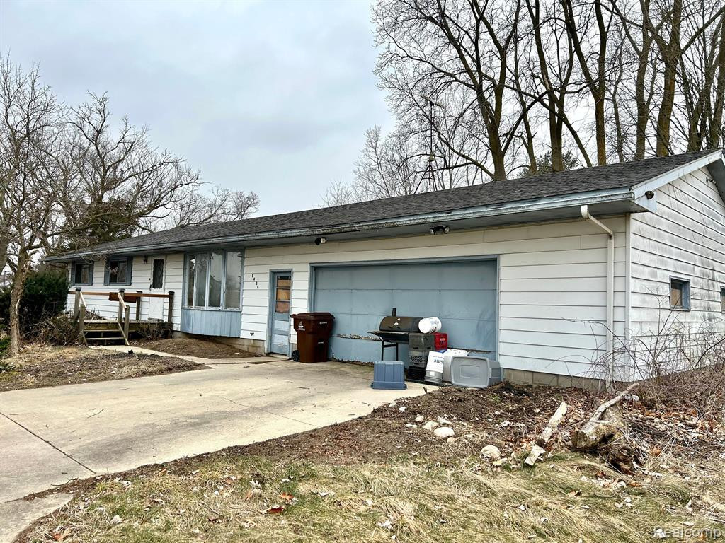 5436 WILLIAMSTON Road, Stockbridge, MI 49285 — Photo 4