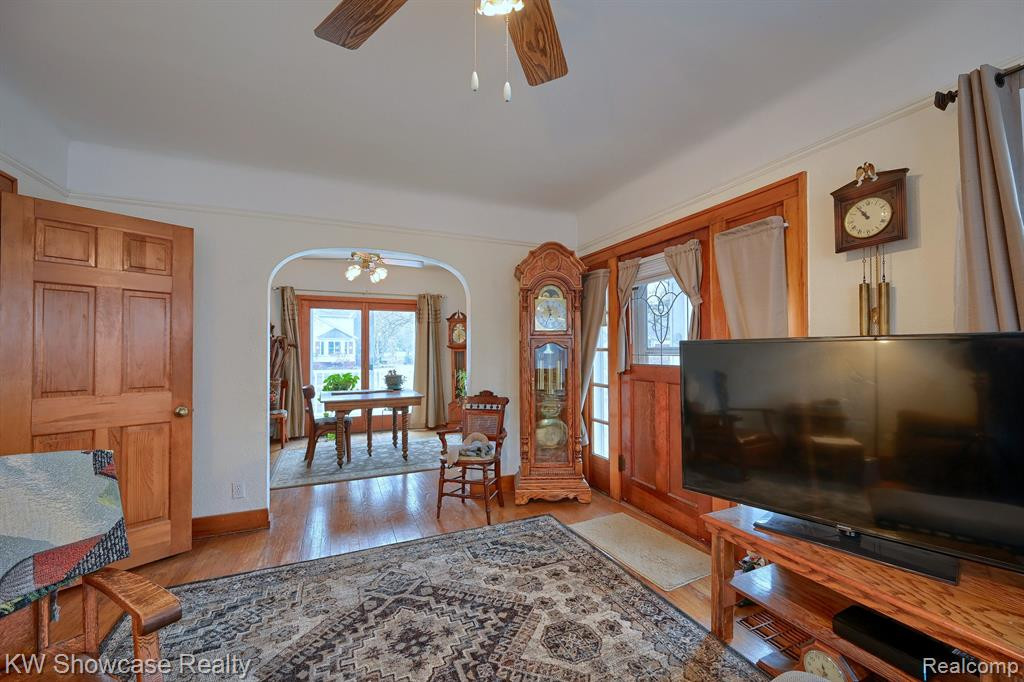 89 CLIVE Avenue, Waterford, MI 48328 — Photo 4