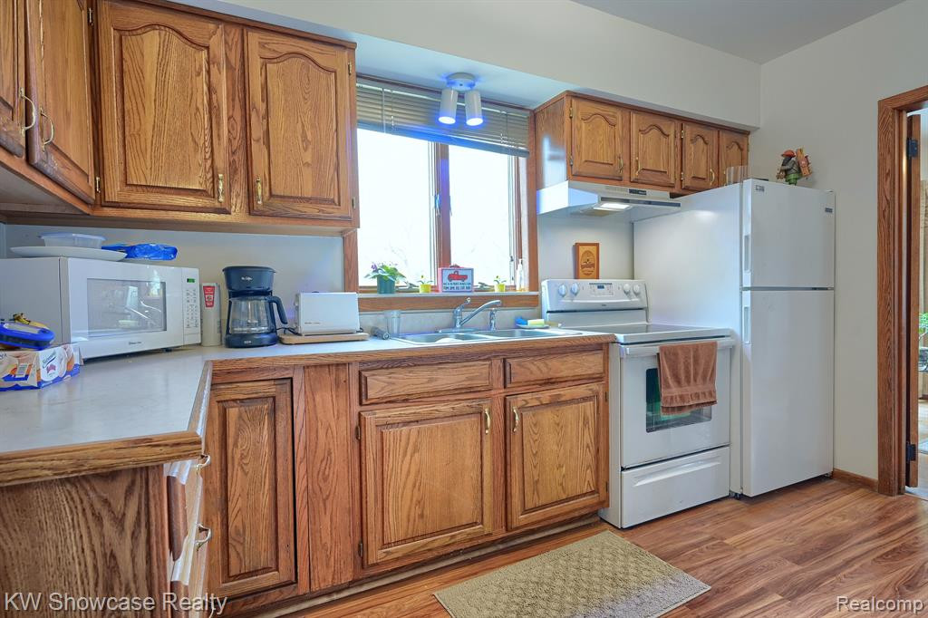 89 CLIVE Avenue, Waterford, MI 48328 — Photo 7