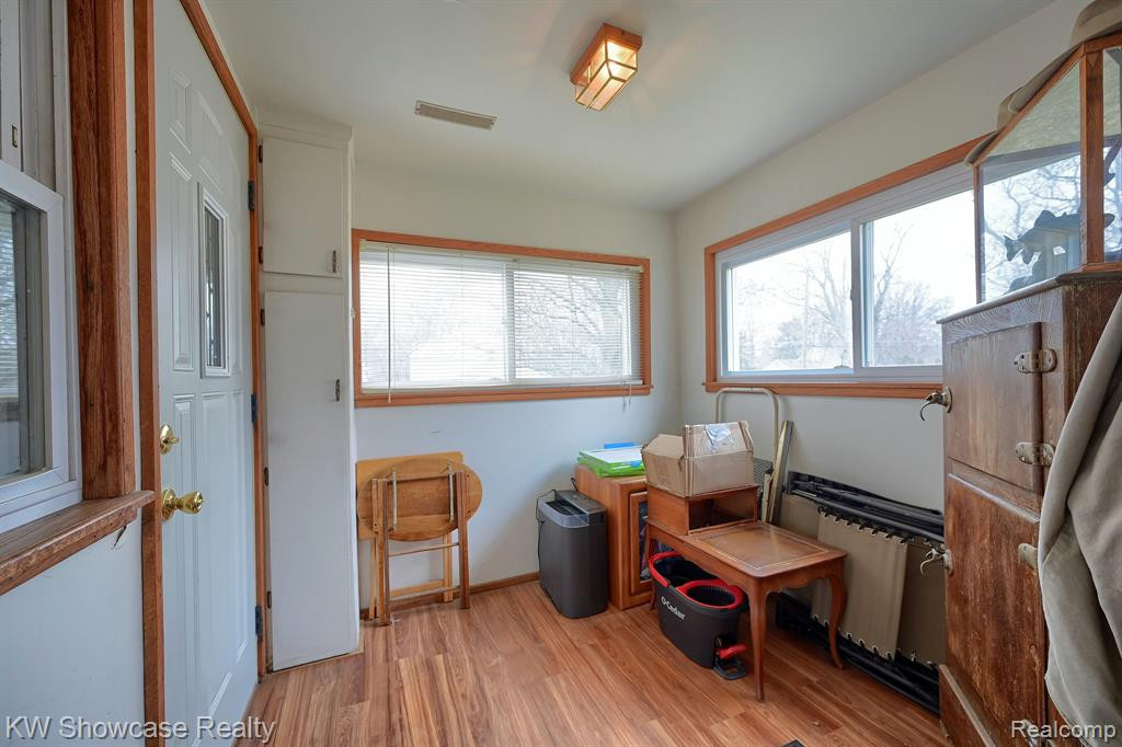 89 CLIVE Avenue, Waterford, MI 48328 — Photo 12