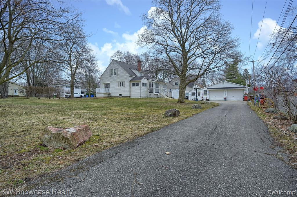 89 CLIVE Avenue, Waterford, MI 48328 — Photo 20