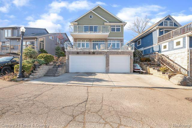 610 LONGPOINTE Drive, Lake Orion, MI 48362 — front exterior