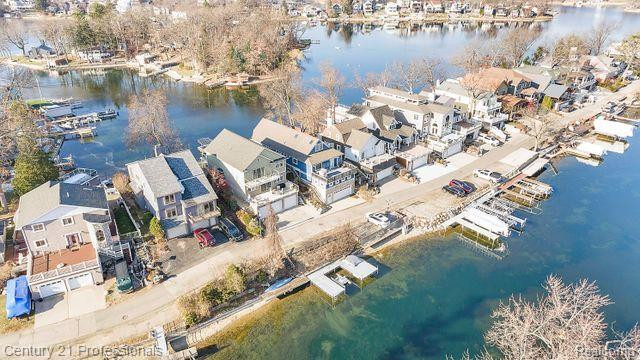 610 LONGPOINTE Drive, Lake Orion, MI 48362 — Photo 3