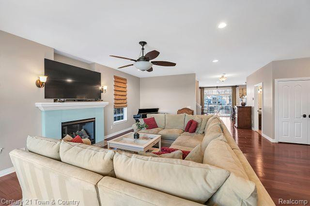 610 LONGPOINTE Drive, Lake Orion, MI 48362 — Photo 13